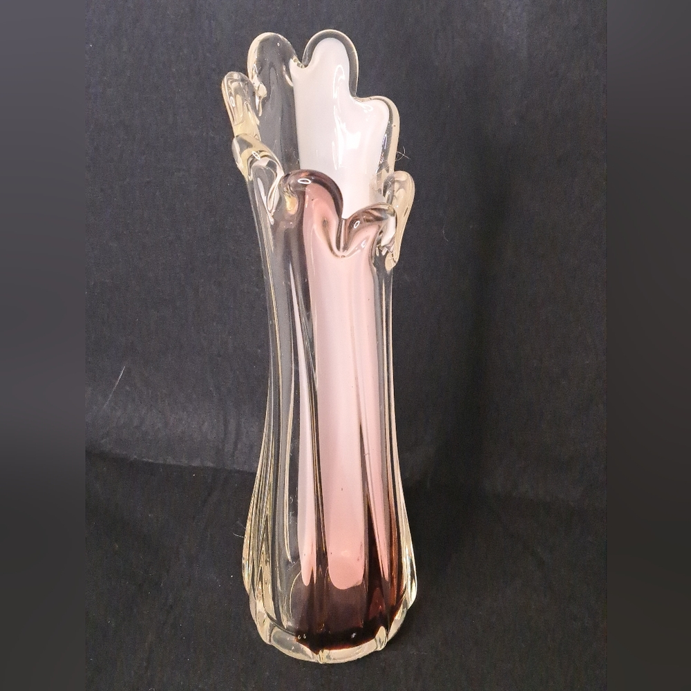 Vintage Mid Century Fingered Stretch Vase Ribbed Swung Mauve And White.